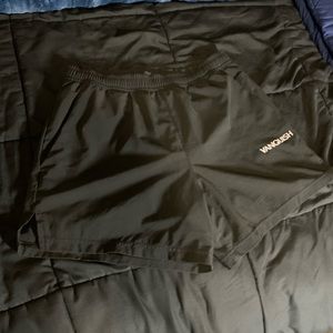 Vanquish Black Shorts